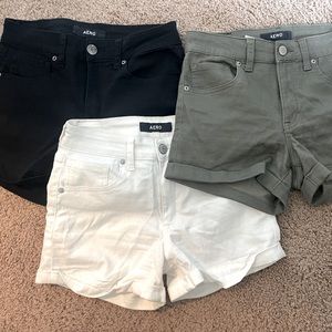 Aero High Rise Midi Shorts Bundle of 3
Size- 4
Color- Black